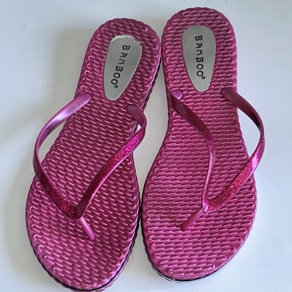 BAMBOO Pink Fuchsia Flip Flops/Sandals